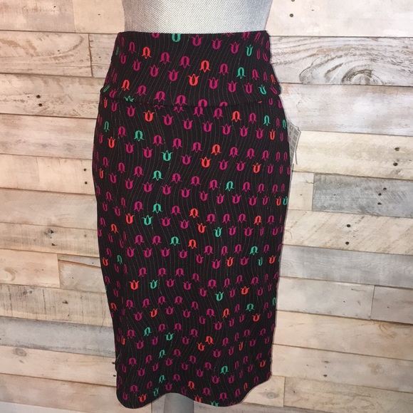 LuLaRoe Dresses & Skirts - NWT M Lularoe Cassie